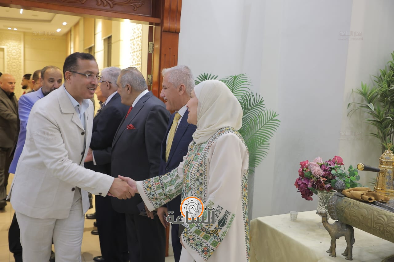 Madar Al-Saa Images 0.7979693965450636