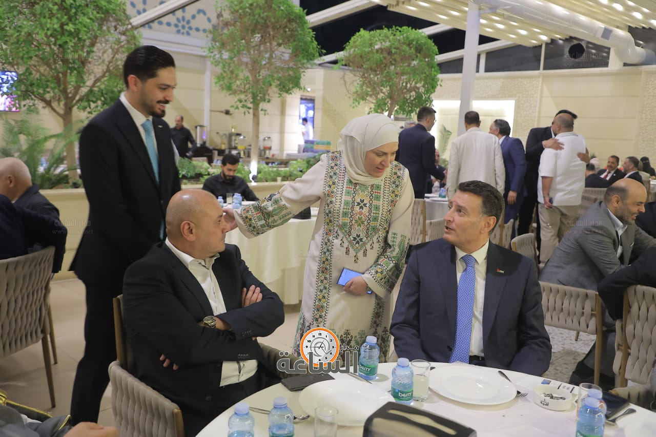 Madar Al-Saa Images 0.2423243628907924