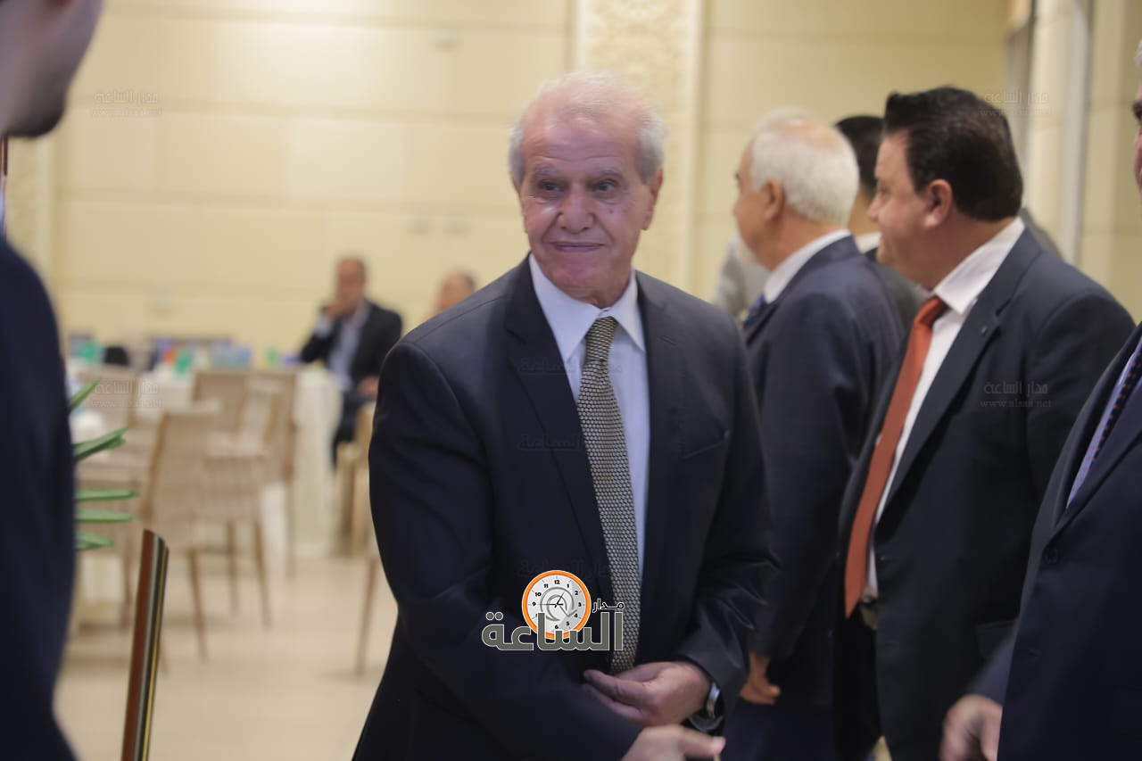 Madar Al-Saa Images 0.730857385625598