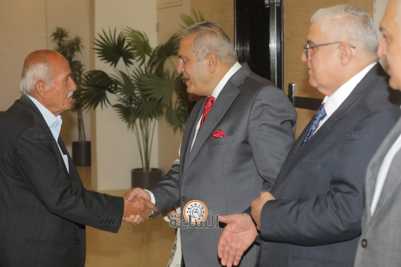 Madar Al-Saa Images 0.8587391614138636