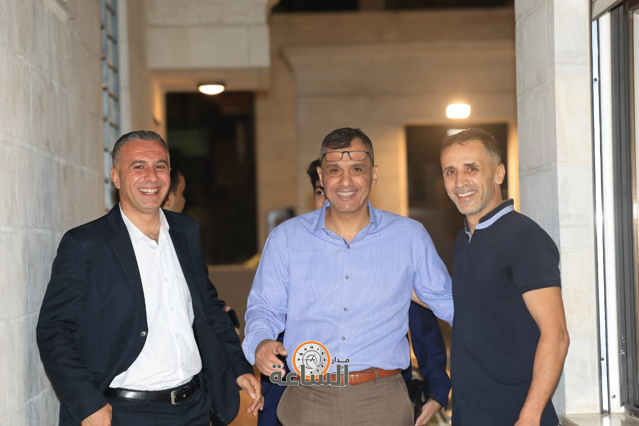 Madar Al-Saa Images 0.579548870706336