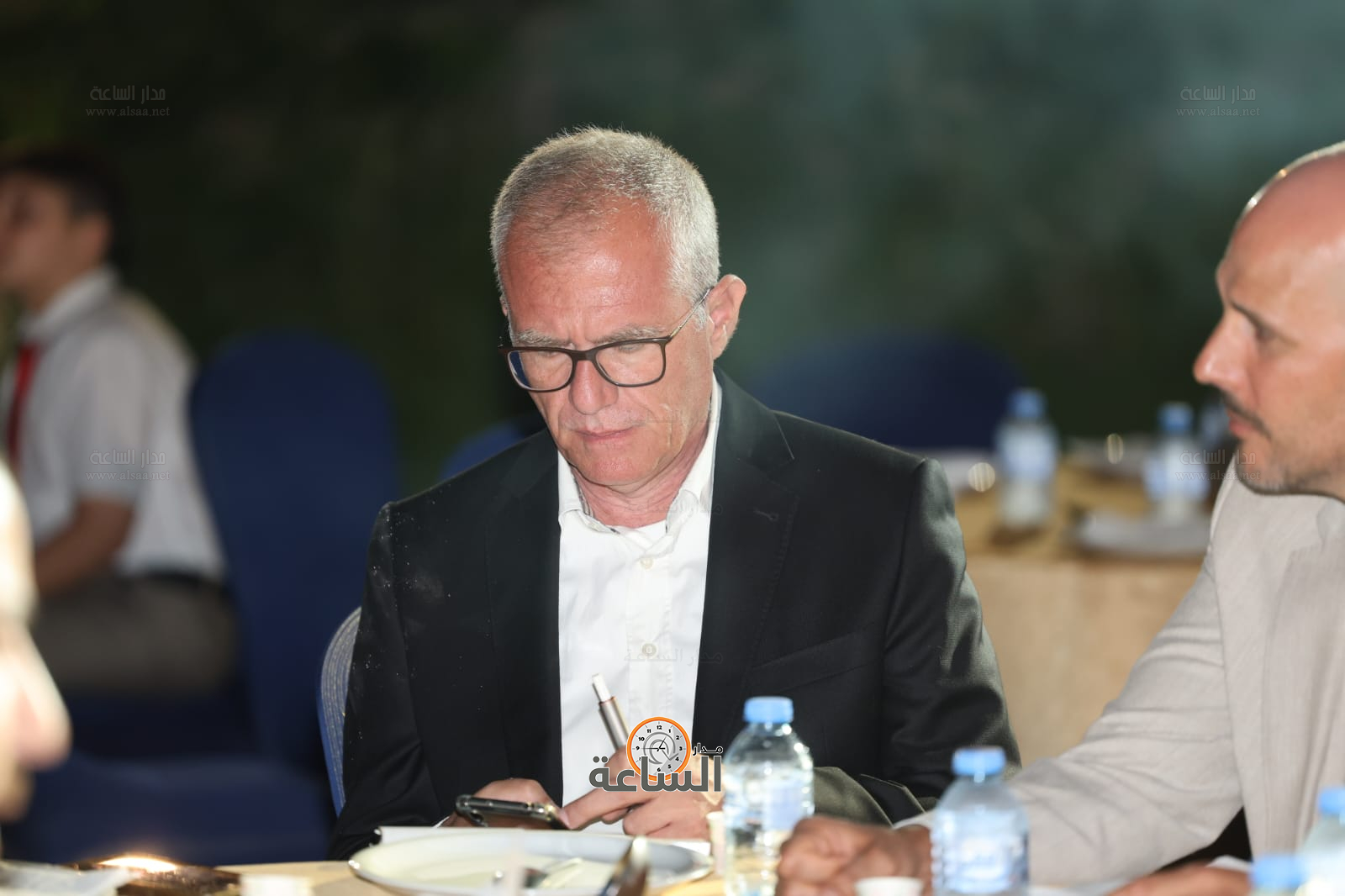 Madar Al-Saa Images 0.46152386665009704