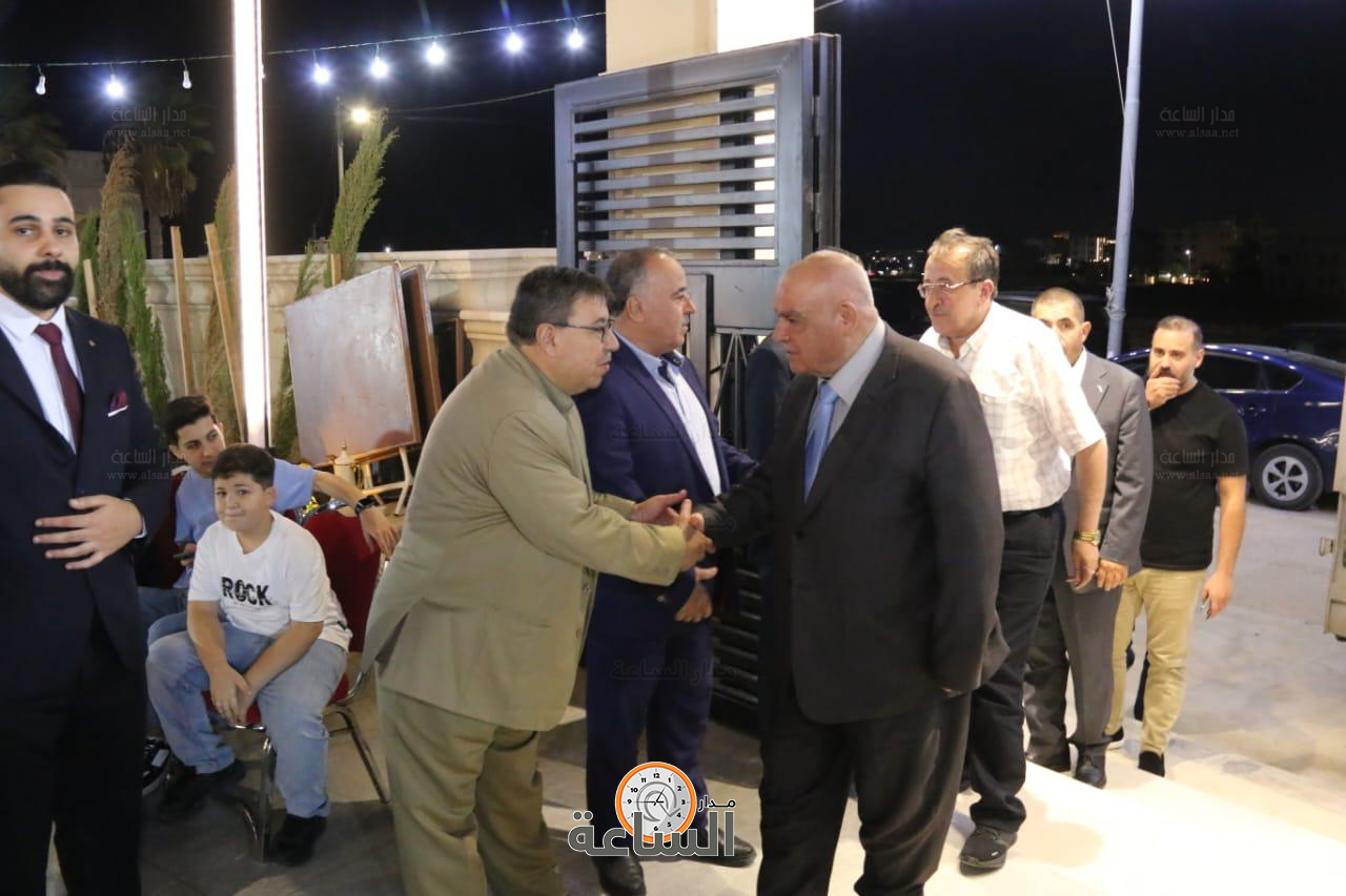 Madar Al-Saa Images 0.3769144153579588