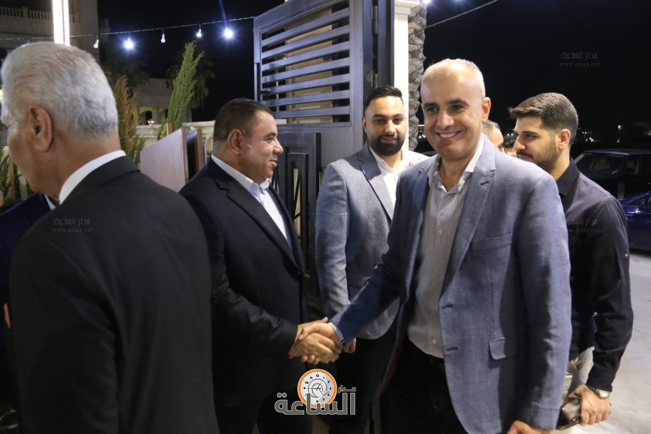 Madar Al-Saa Images 0.8799800564408232