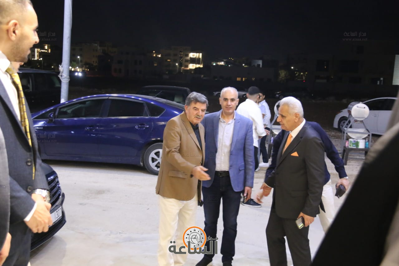 Madar Al-Saa Images 0.4274847537434495