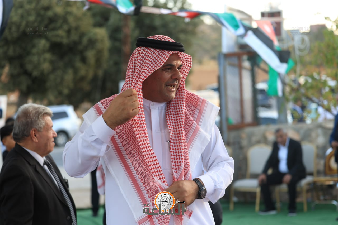 Madar Al-Saa Images 0.7372346452775933