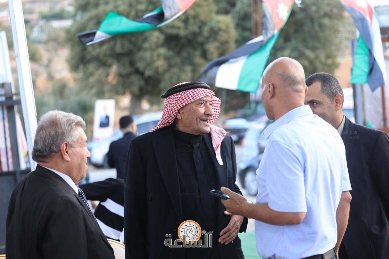 Madar Al-Saa Images 0.18811717525191263