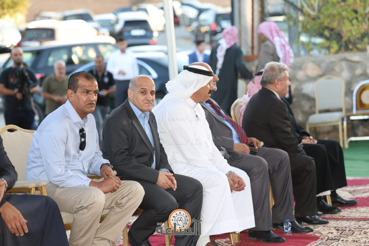 Madar Al-Saa Images 0.8912455957874404