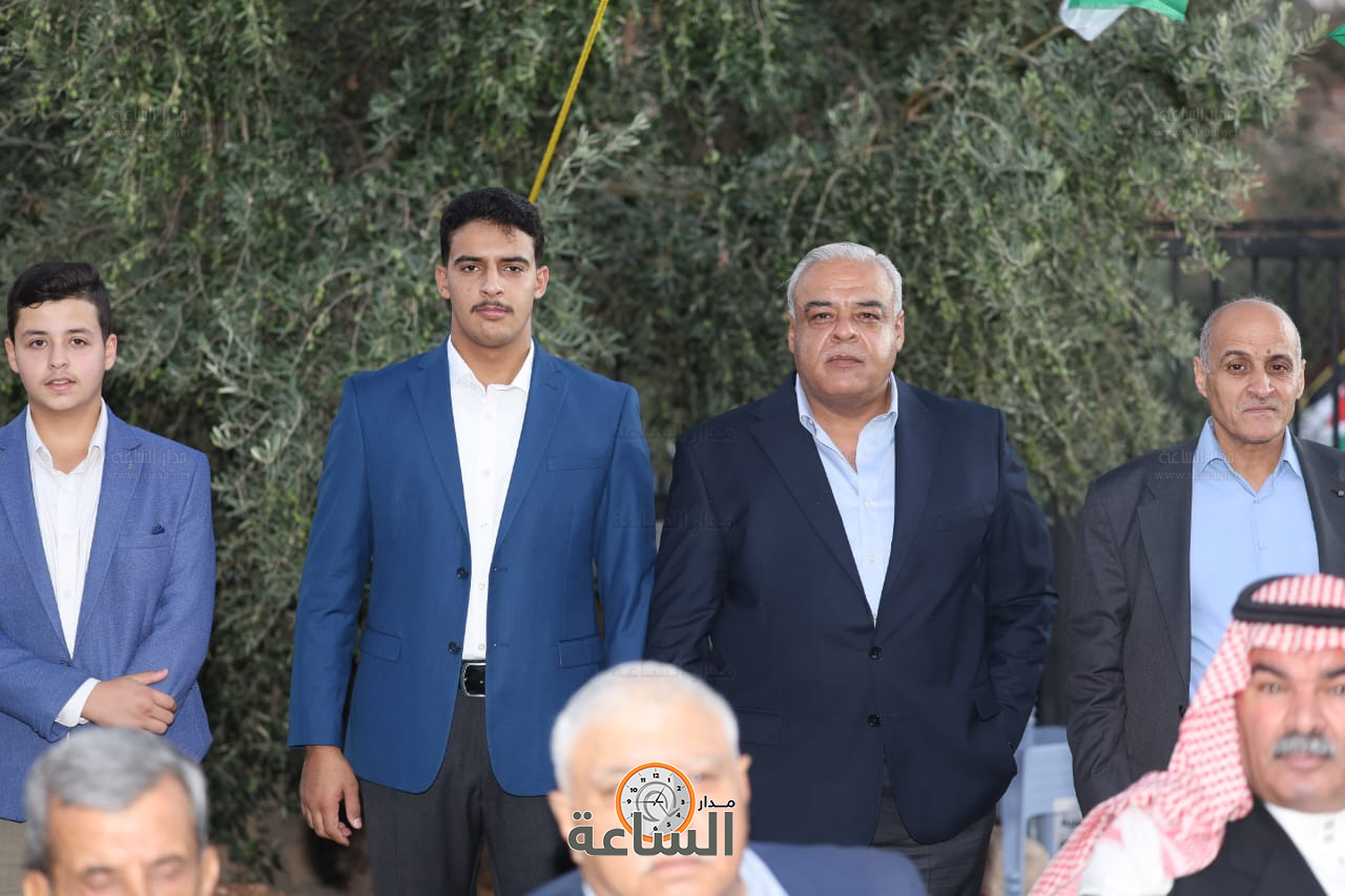 Madar Al-Saa Images 0.04546670500956984