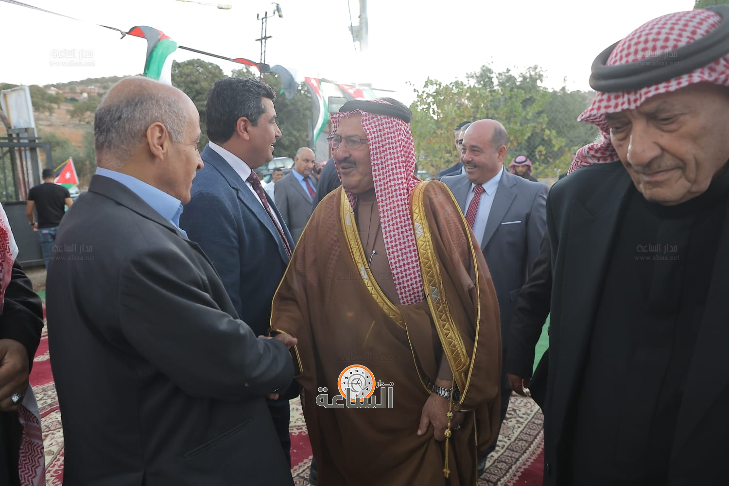 Madar Al-Saa Images 0.5256904135490581