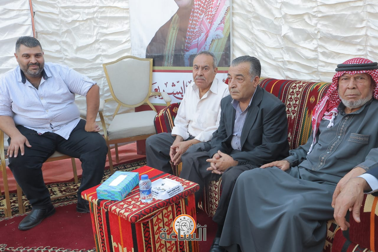 Madar Al-Saa Images 0.9791739017671286