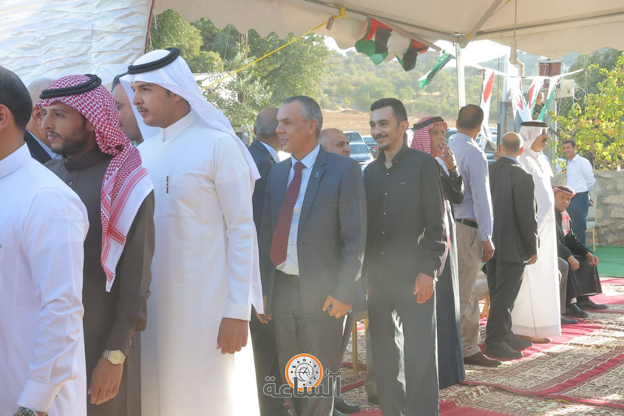 Madar Al-Saa Images 0.036403759197097374