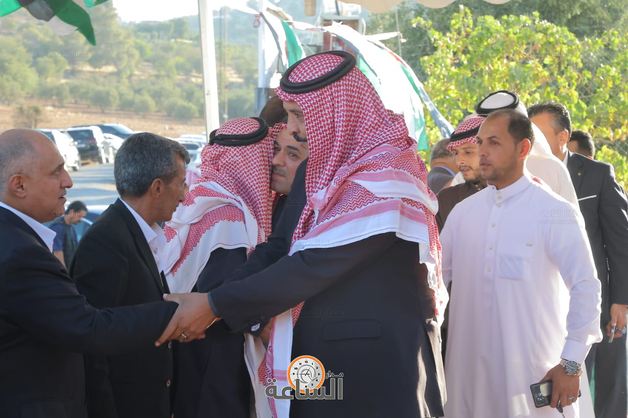 Madar Al-Saa Images 0.2526608269298505