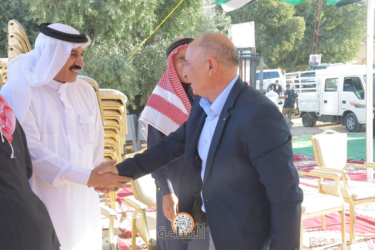 Madar Al-Saa Images 0.8458518732811249