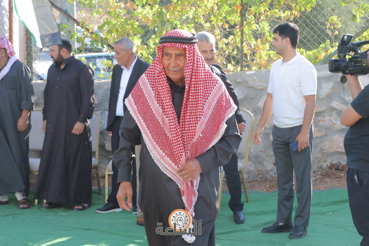 Madar Al-Saa Images 0.4084004197589838