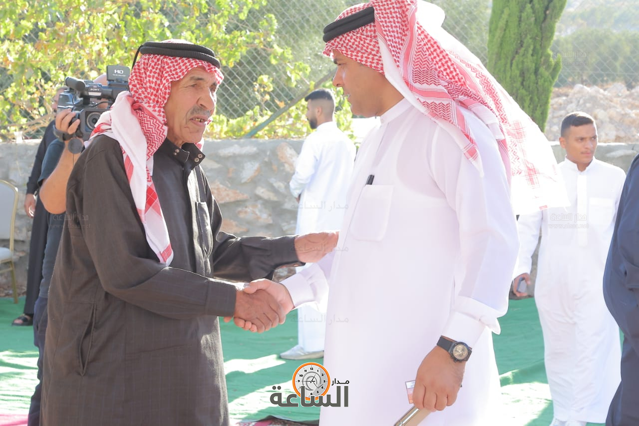 Madar Al-Saa Images 0.9649835335071172