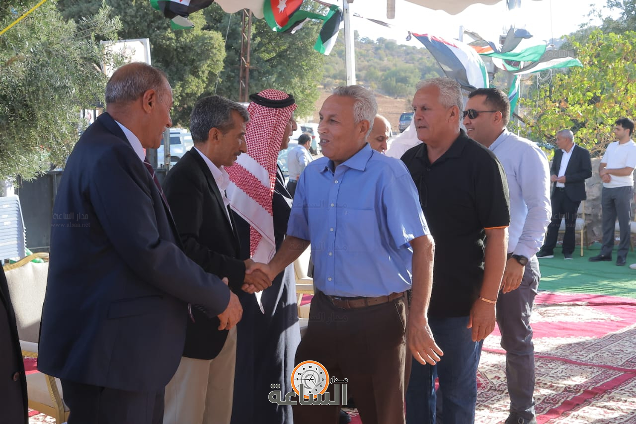 Madar Al-Saa Images 0.5817683516437611