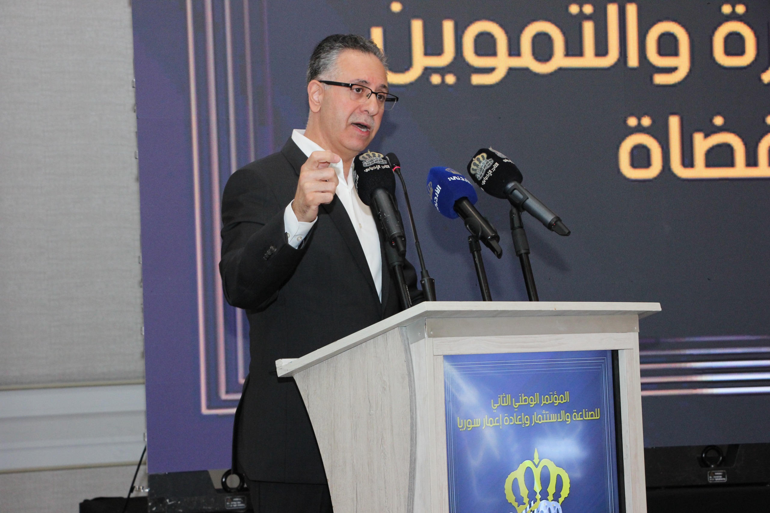 Madar Al-Saa Images 0.169294497002064