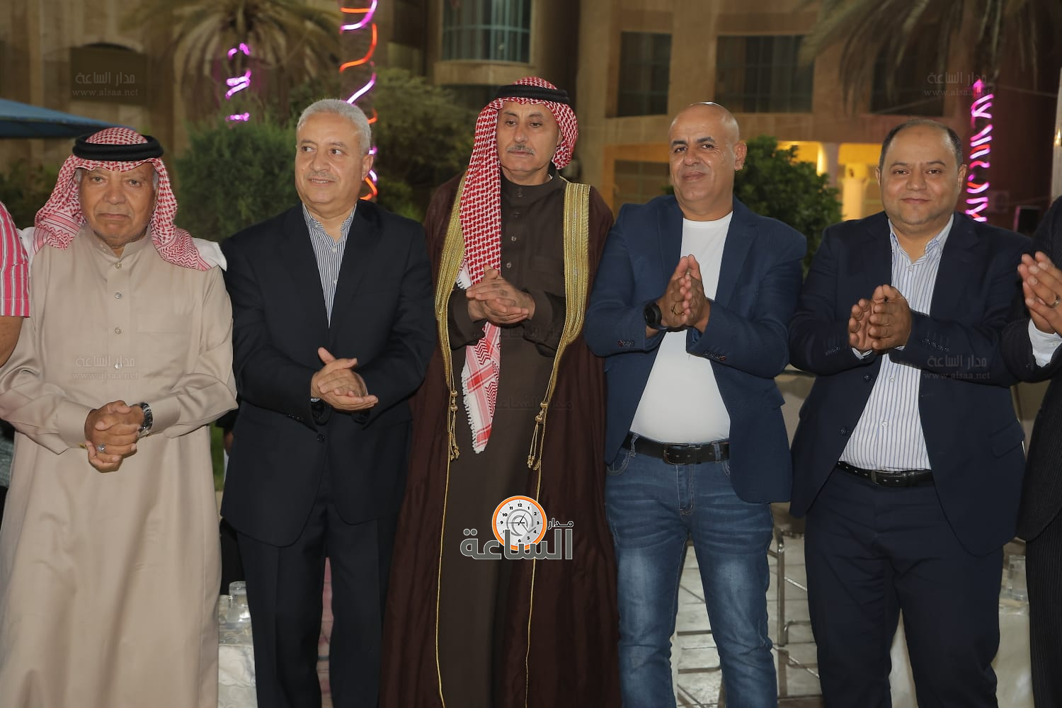 Madar Al-Saa Images 0.5435658392803481