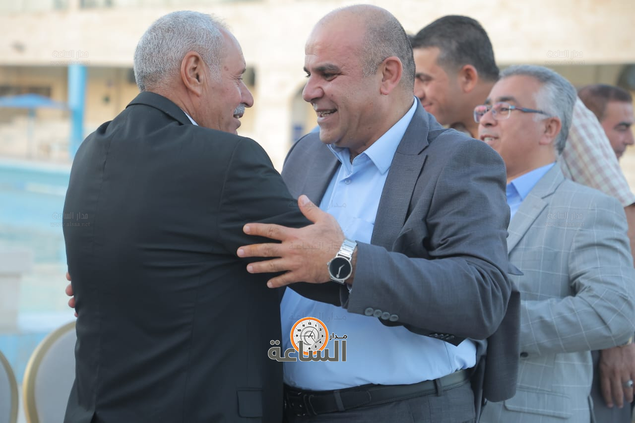 Madar Al-Saa Images 0.35377984311396826