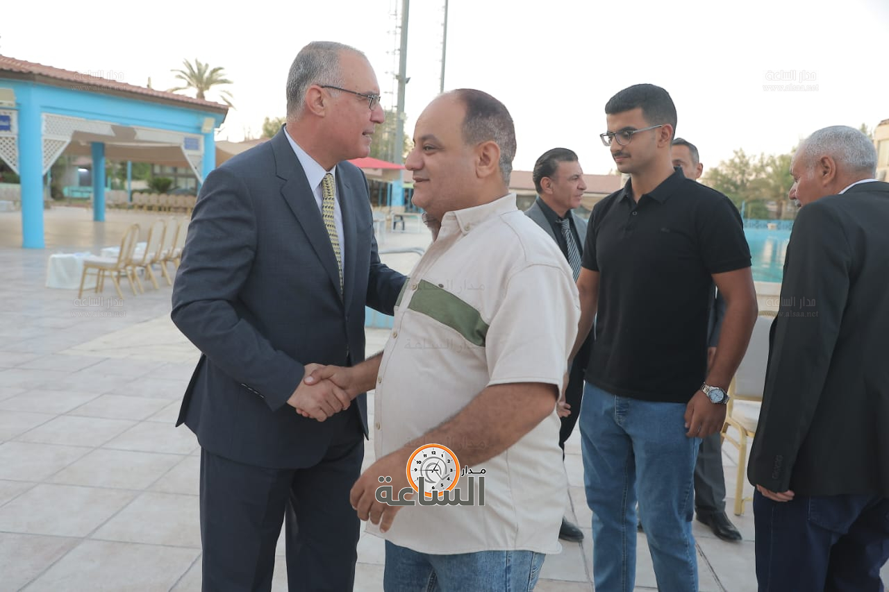 Madar Al-Saa Images 0.4825099392238651