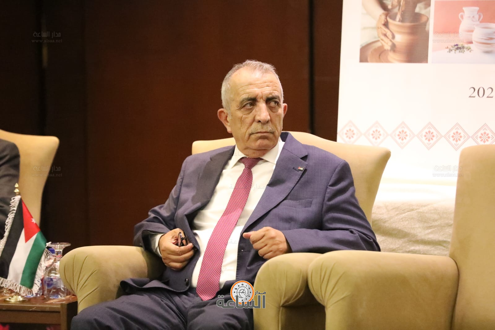 Madar Al-Saa Images 0.9701776326939306