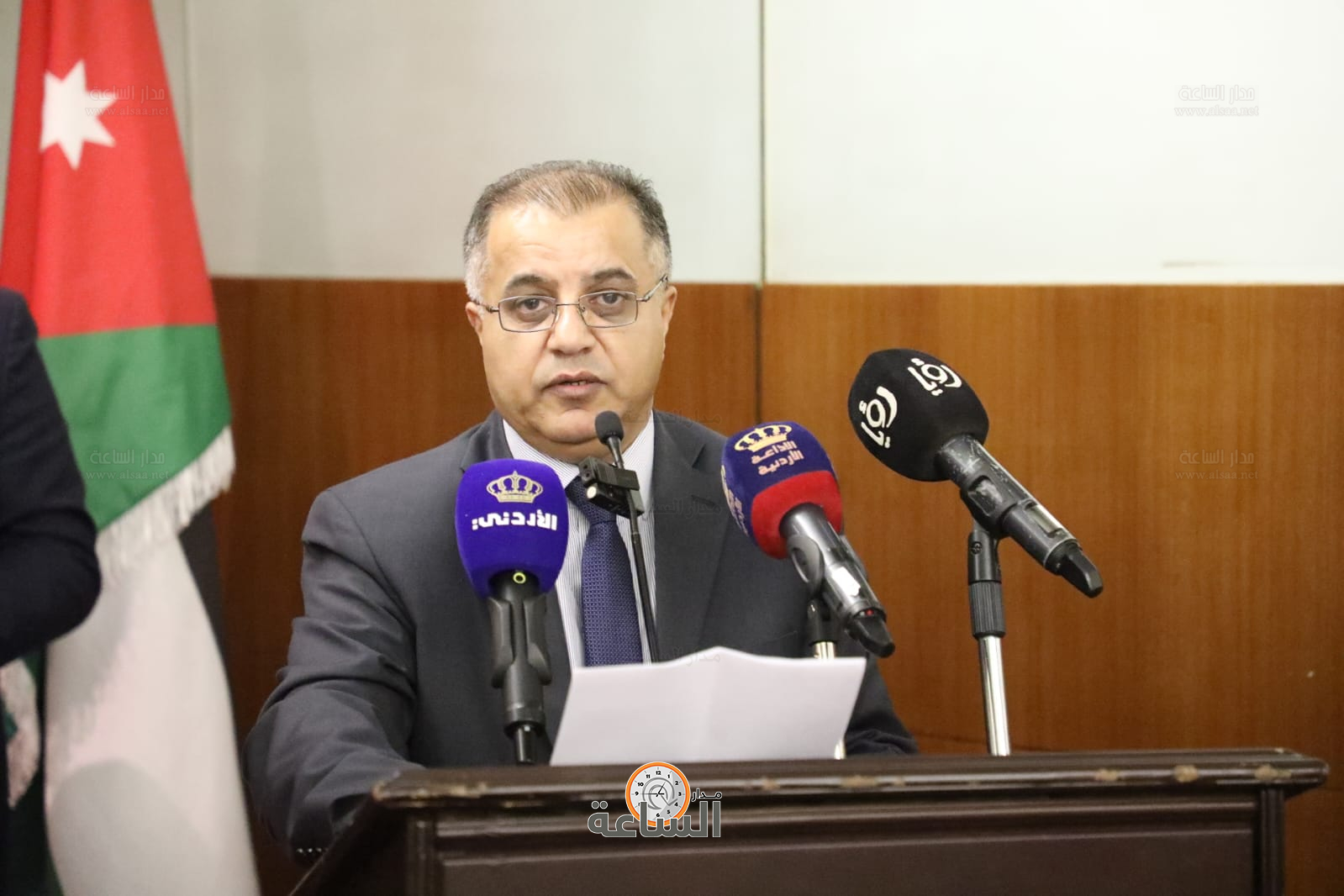 Madar Al-Saa Images 0.32349997275613196