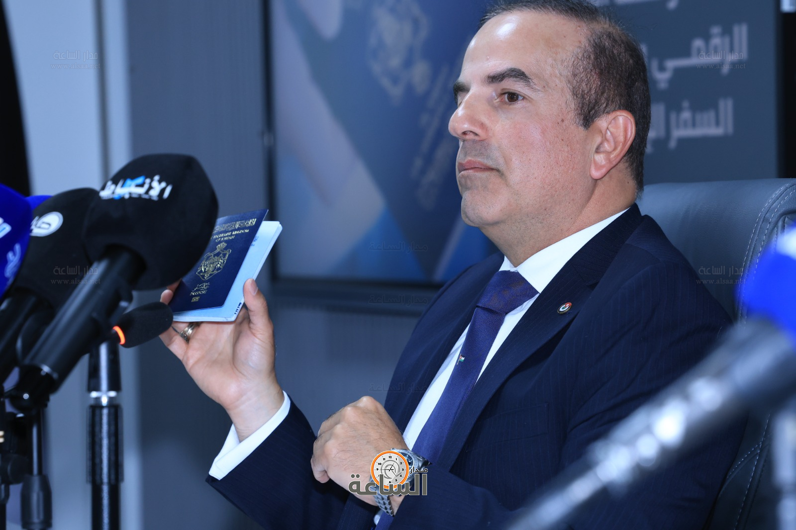 Madar Al-Saa Images 0.16236989890688824