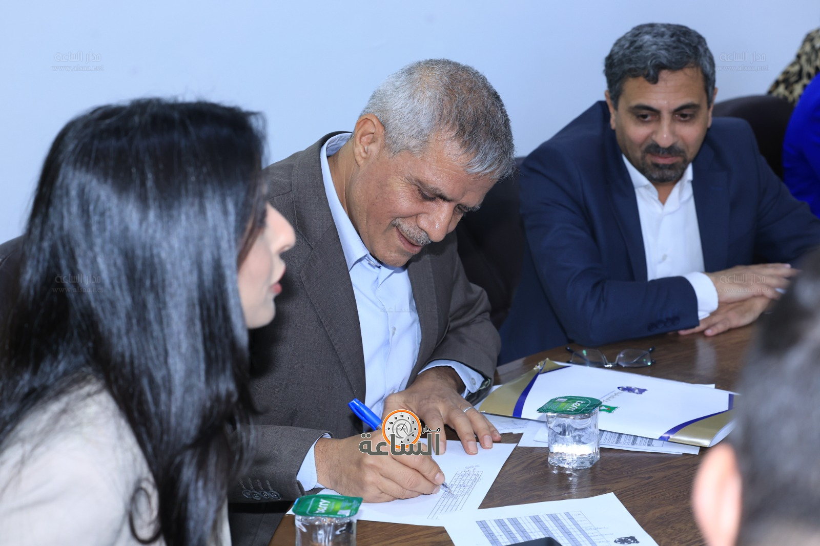 Madar Al-Saa Images 0.7254815907247953