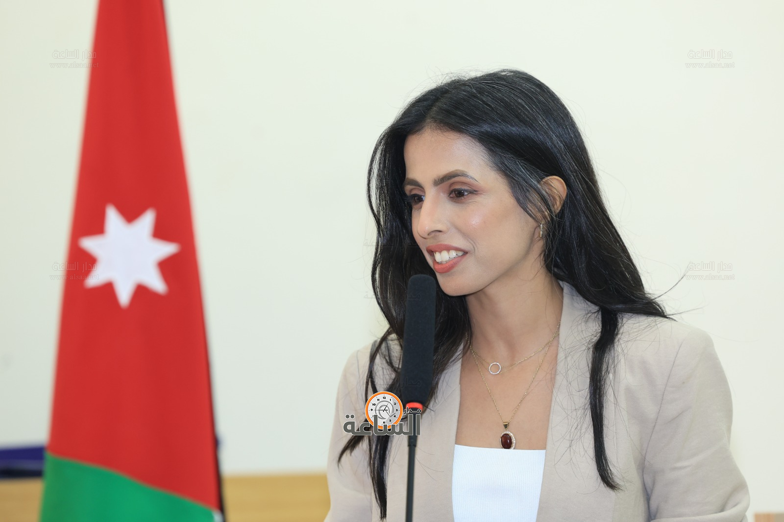 Madar Al-Saa Images 0.4309405006692505