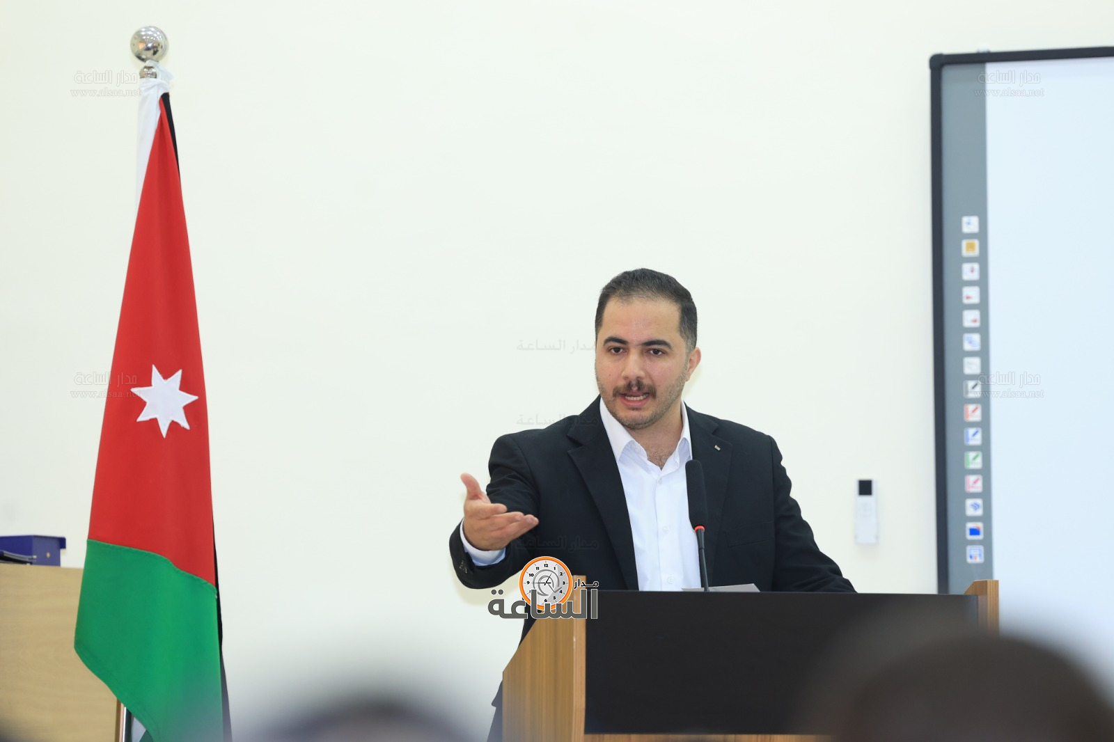 Madar Al-Saa Images 0.2924671479128579