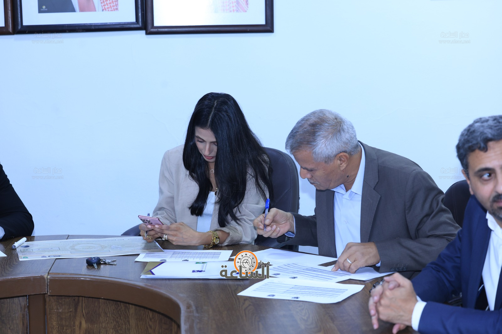 Madar Al-Saa Images 0.45836330443374074