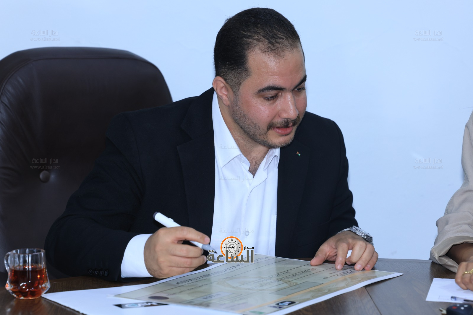 Madar Al-Saa Images 0.9367386692337452