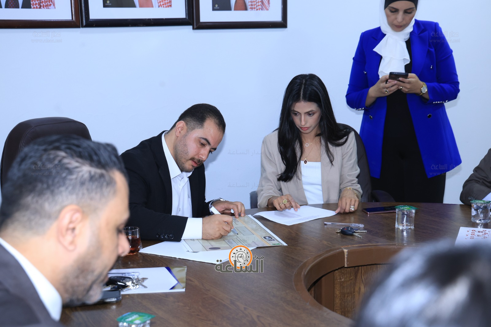 Madar Al-Saa Images 0.6256076865496379