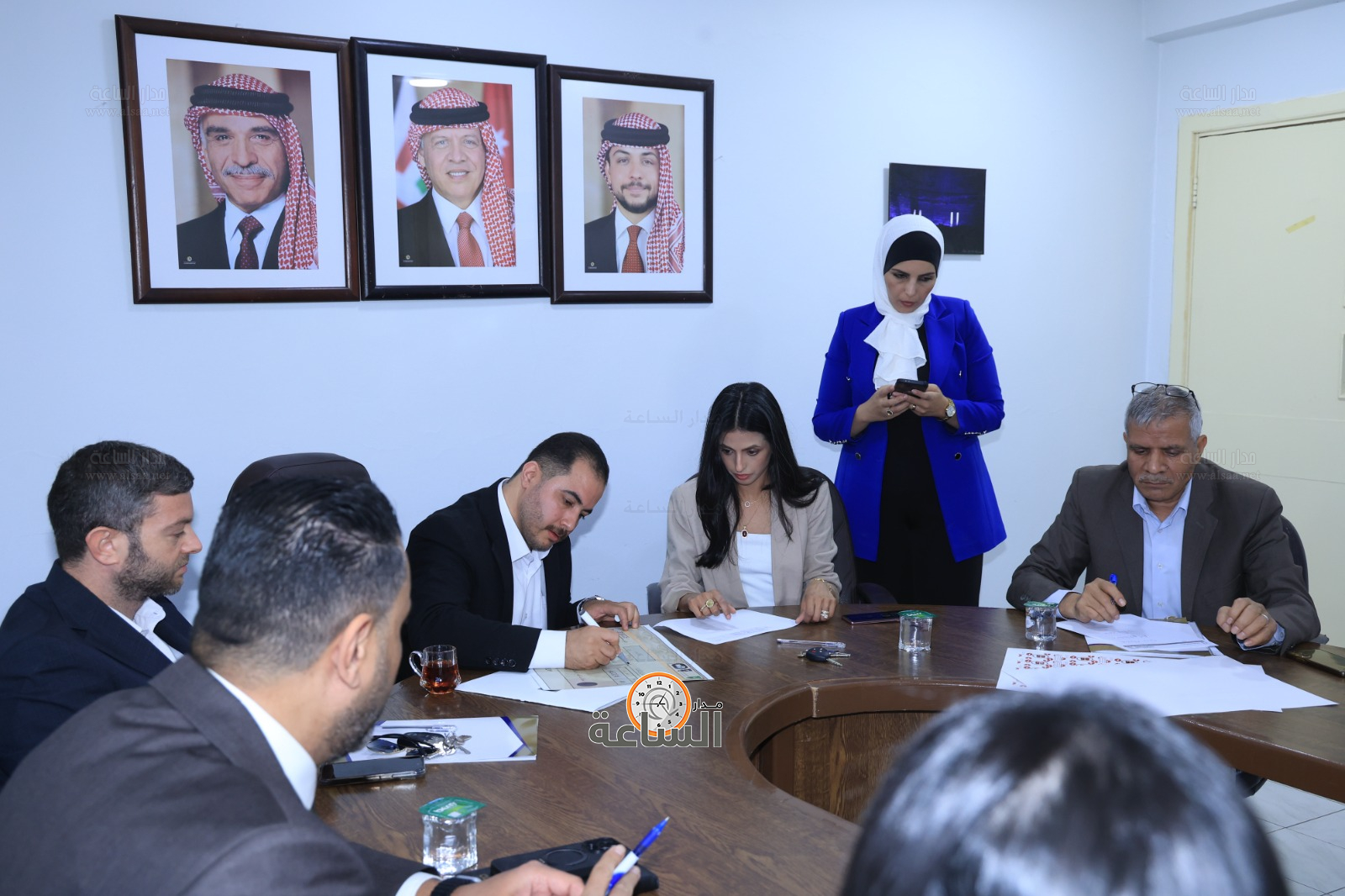 Madar Al-Saa Images 0.0182552507403948