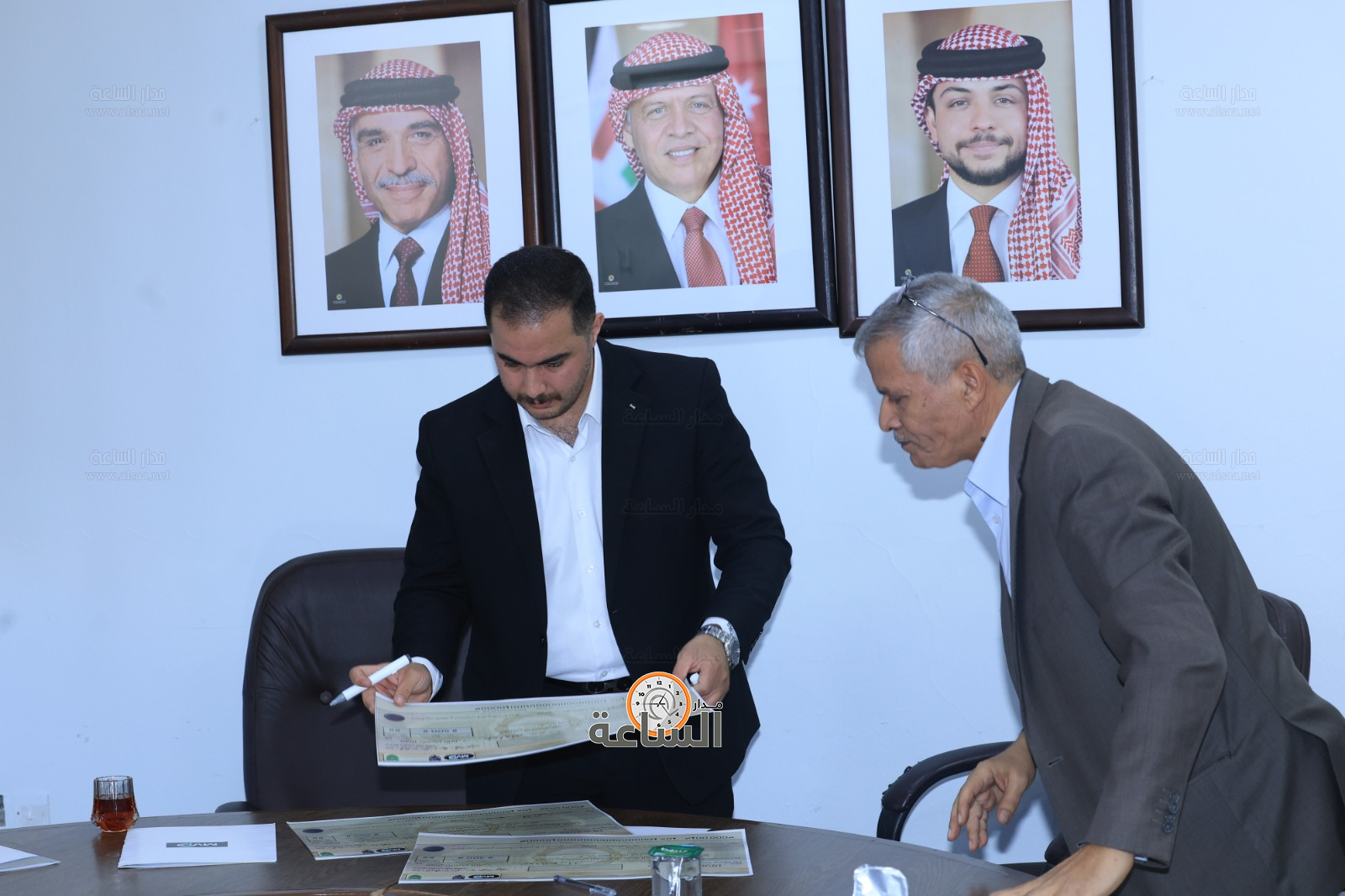 Madar Al-Saa Images 0.511612772240564