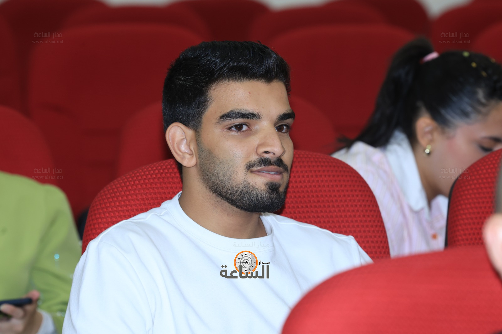 Madar Al-Saa Images 0.8461606388180797