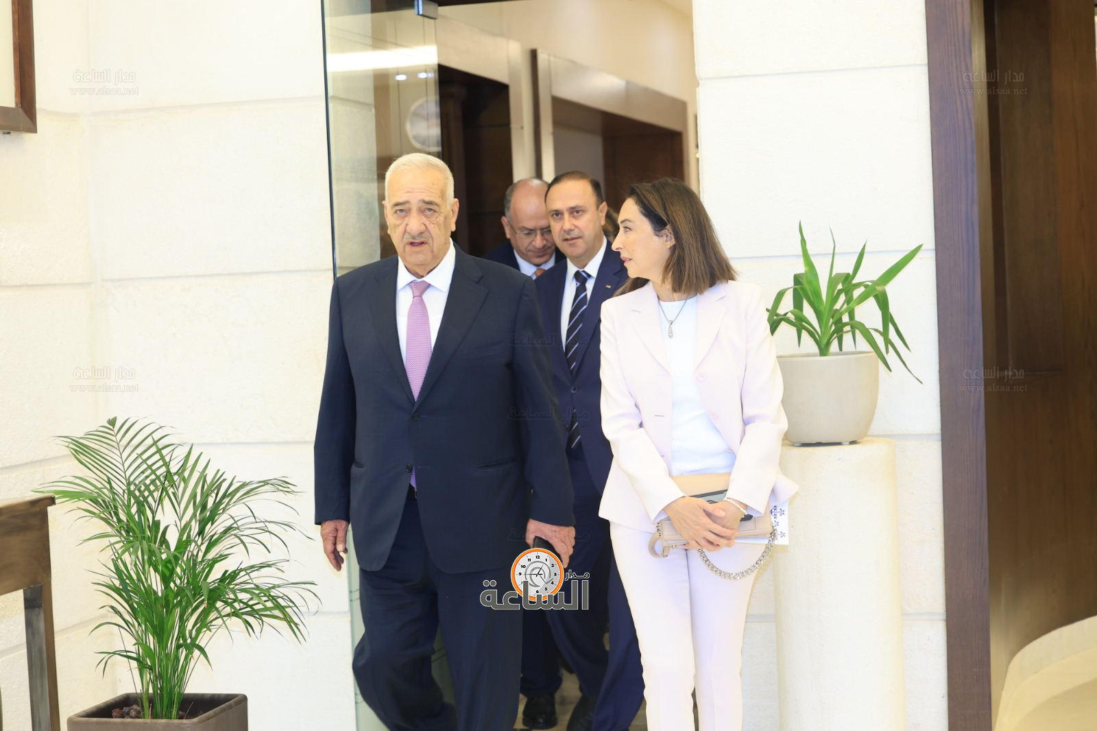 Madar Al-Saa Images 0.6274029534060617