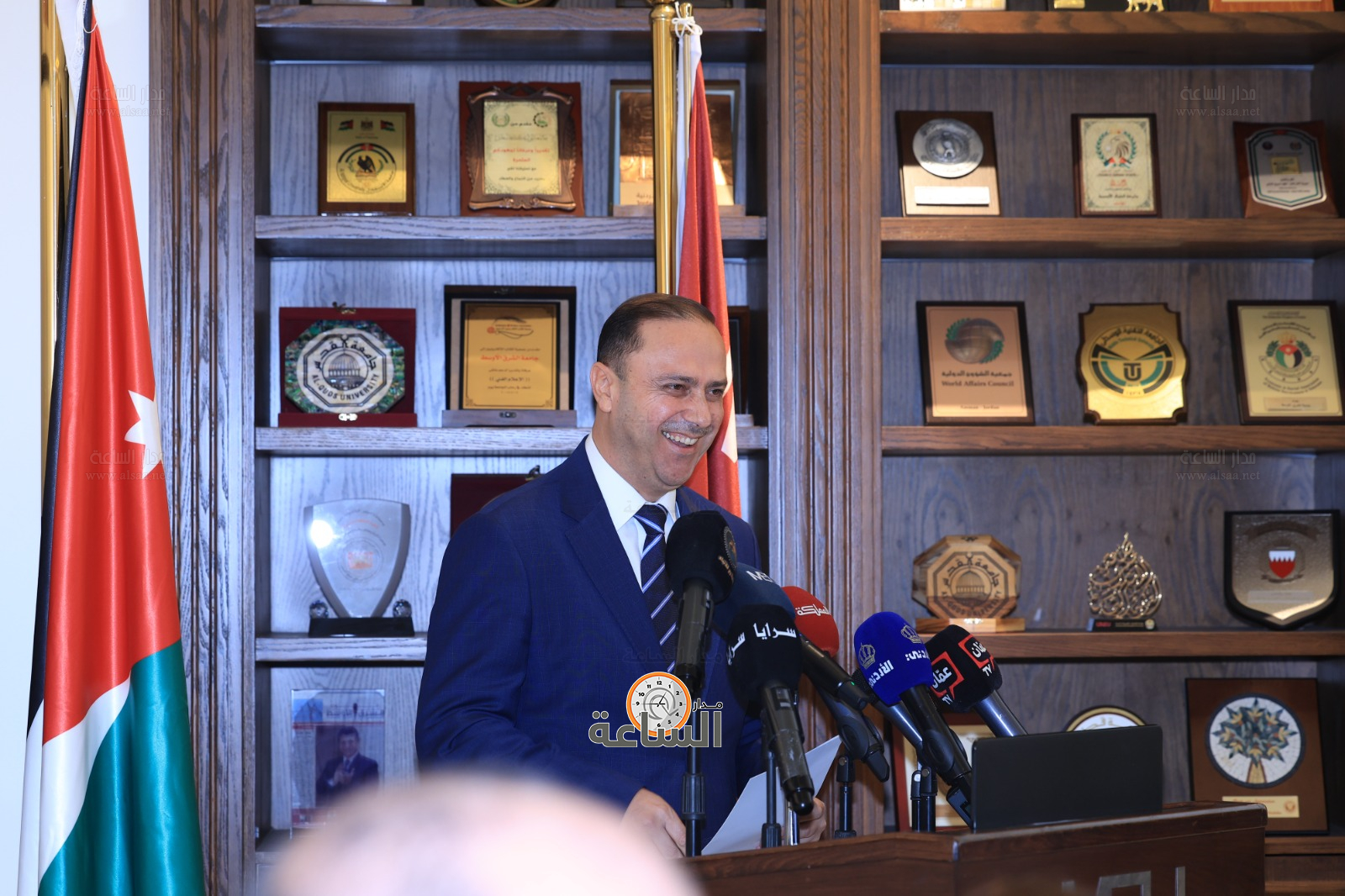 Madar Al-Saa Images 0.02040795725050748