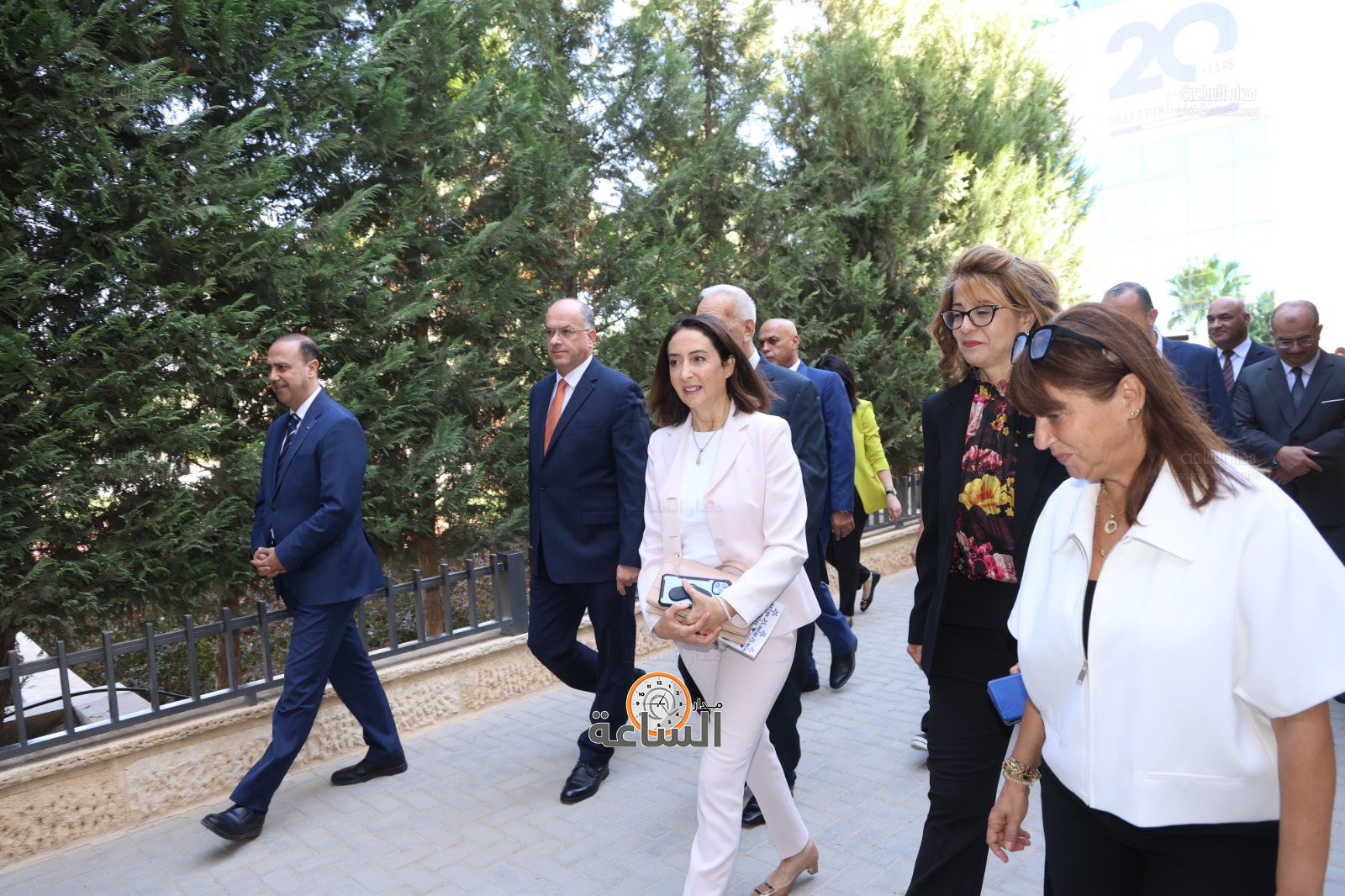 Madar Al-Saa Images 0.6465024583053212