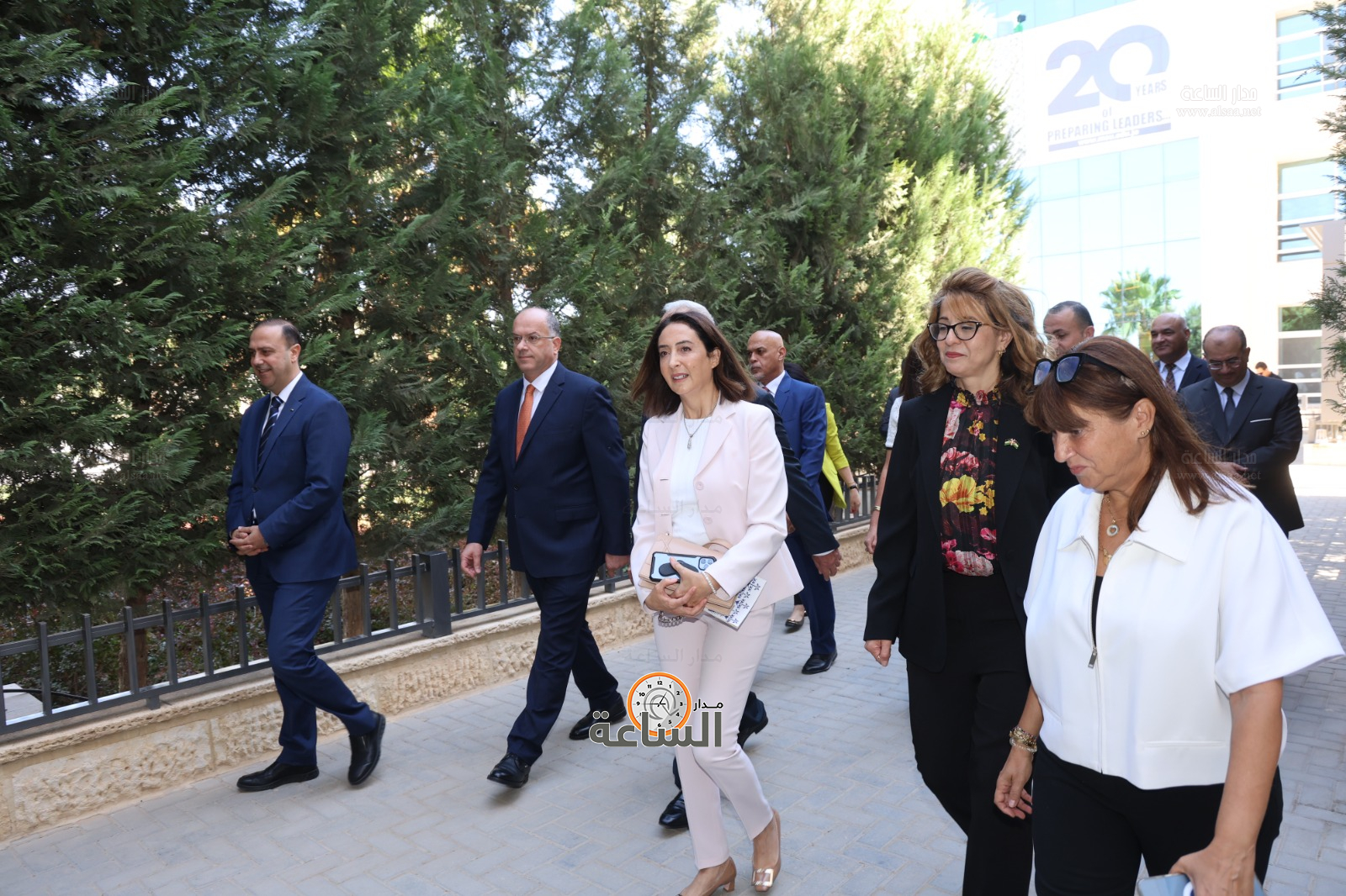 Madar Al-Saa Images 0.060094231339940296