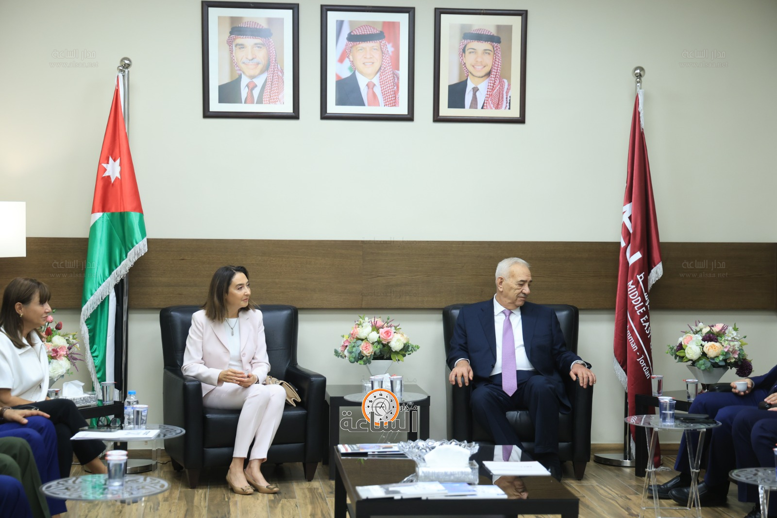 Madar Al-Saa Images 0.9012466179315838