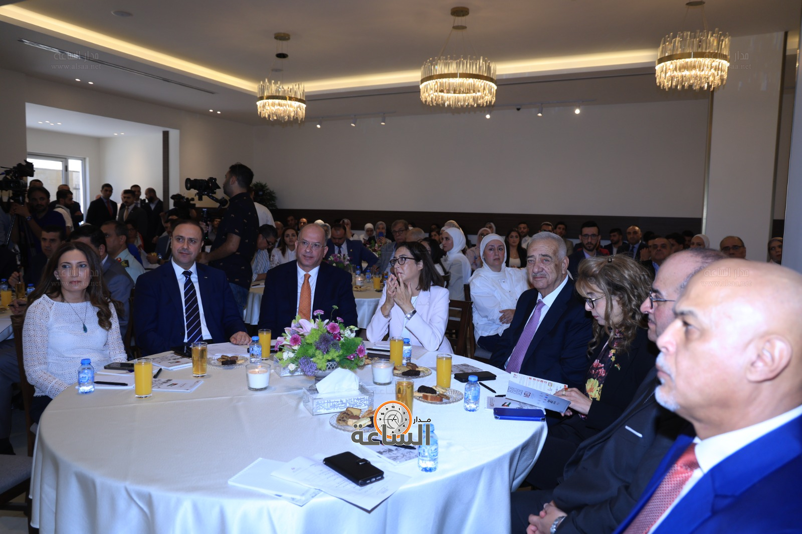 Madar Al-Saa Images 0.2721467151576362