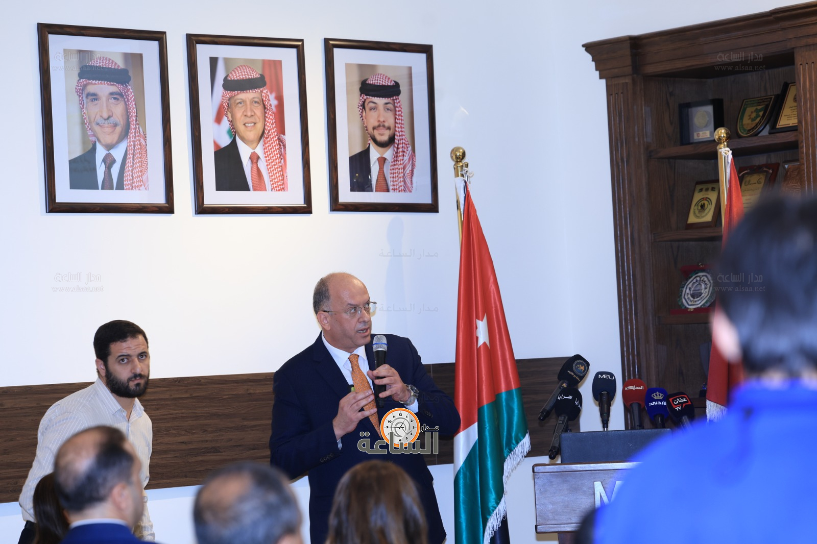 Madar Al-Saa Images 0.4781660502601536