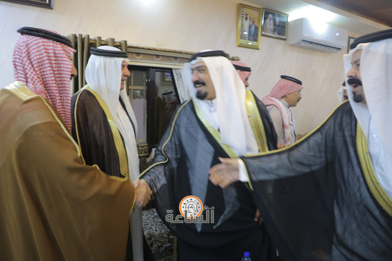 Madar Al-Saa Images 0.4078348154341881