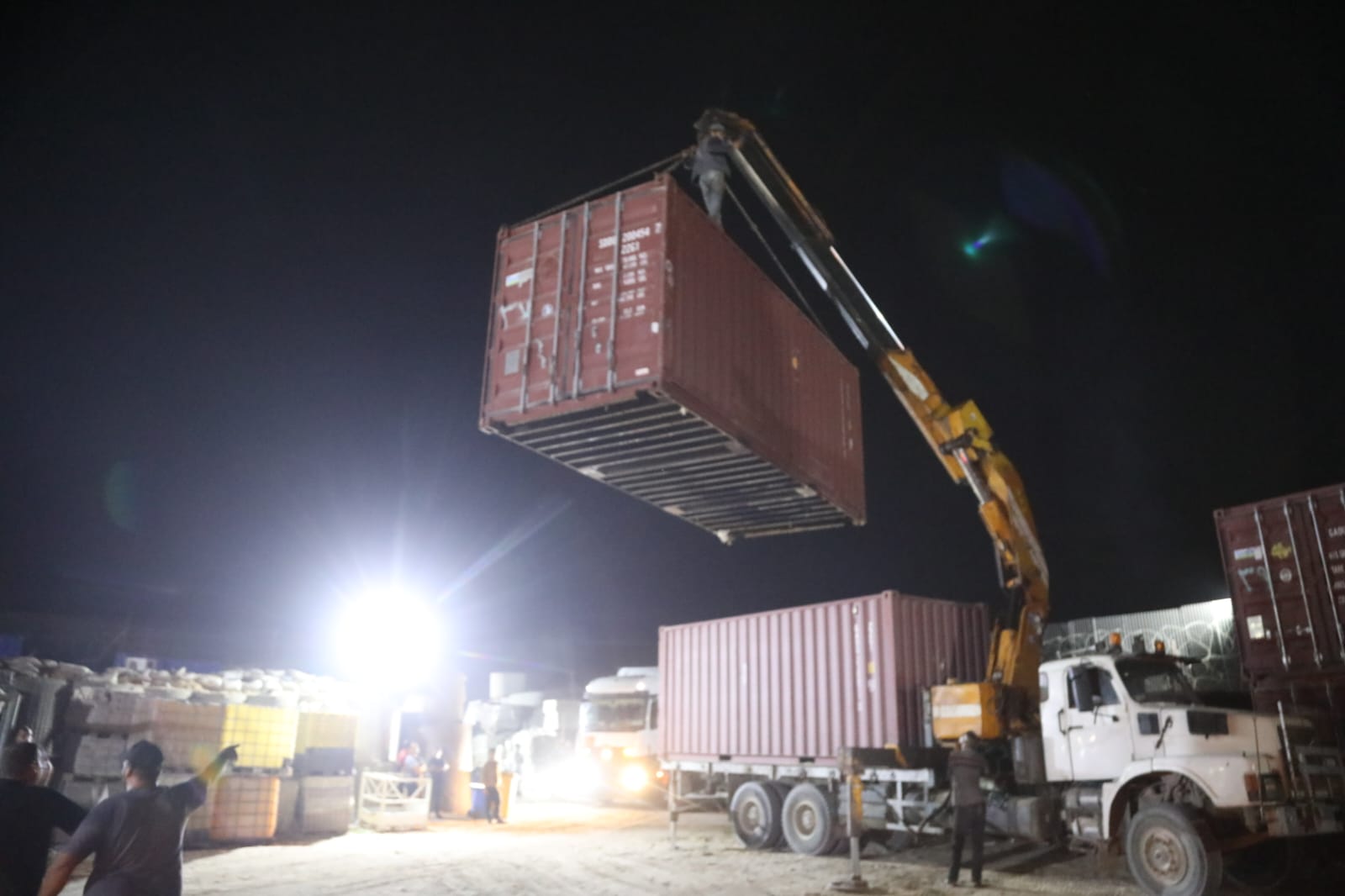 Madar Al-Saa Images 0.3811379685313818