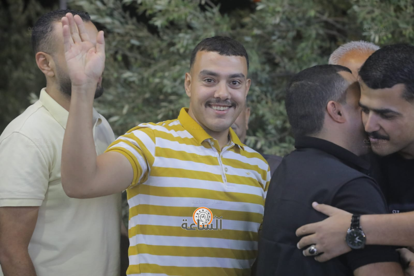 Madar Al-Saa Images 0.5147130104826123