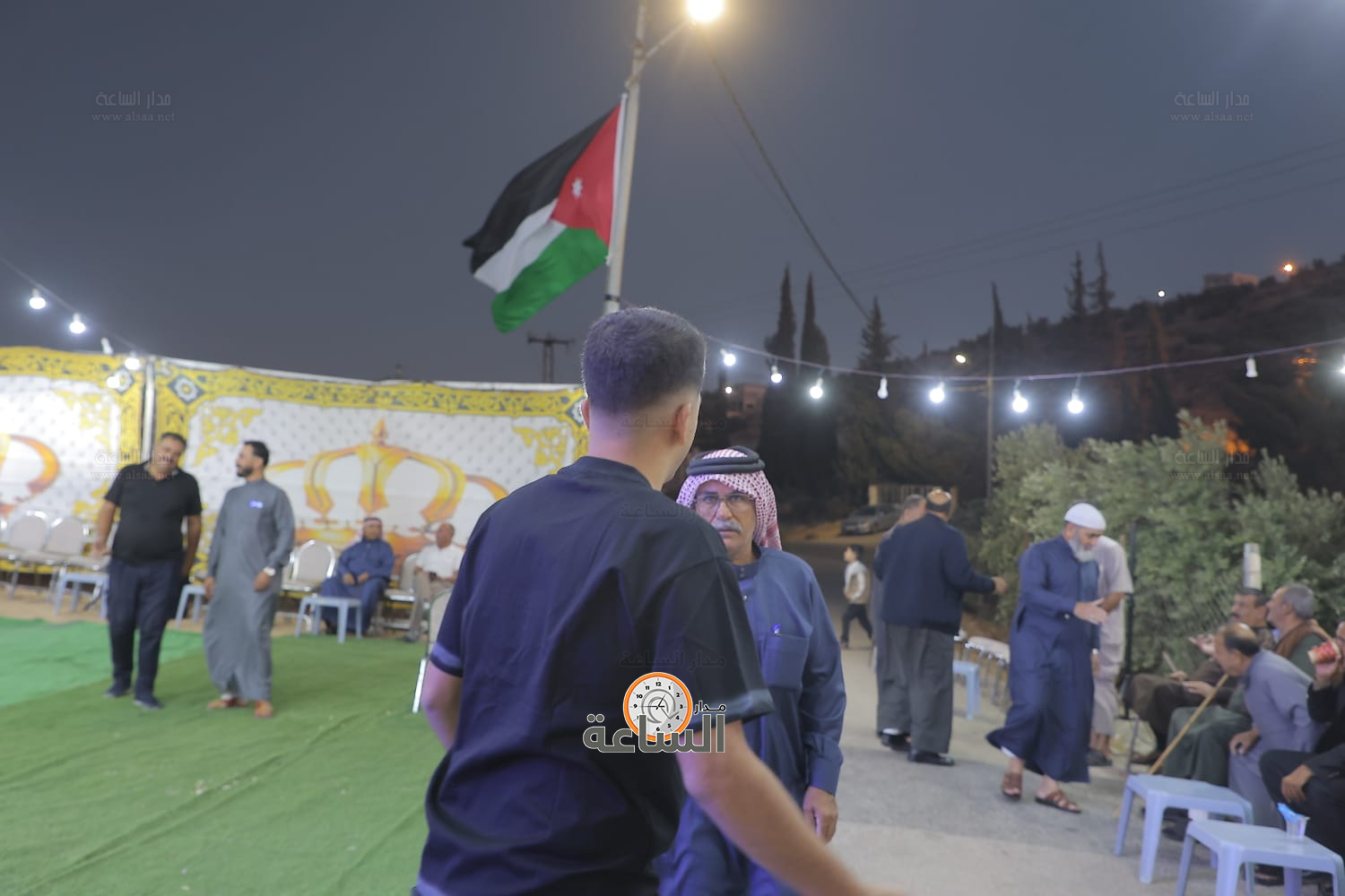 Madar Al-Saa Images 0.11155514642385167