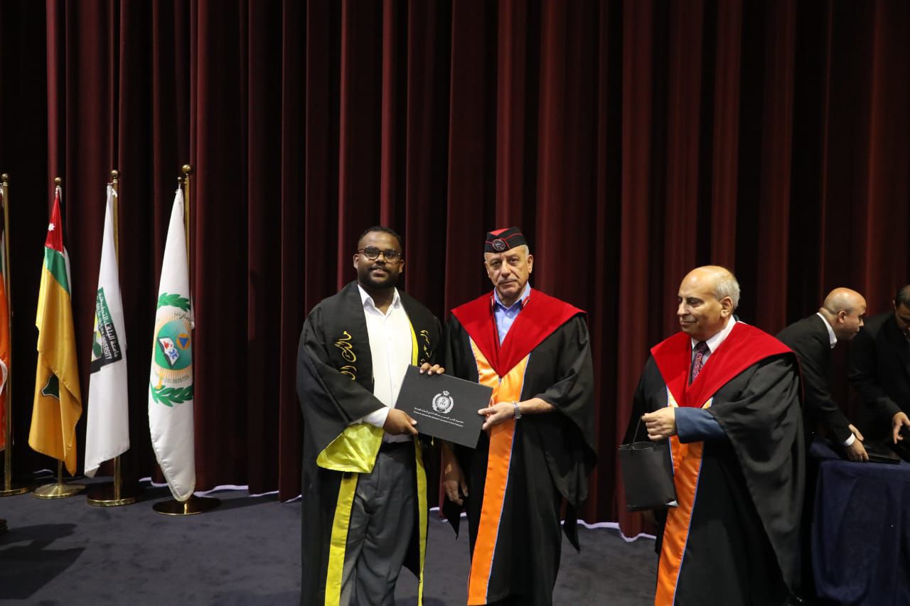 Madar Al-Saa Images 0.7459109639900258