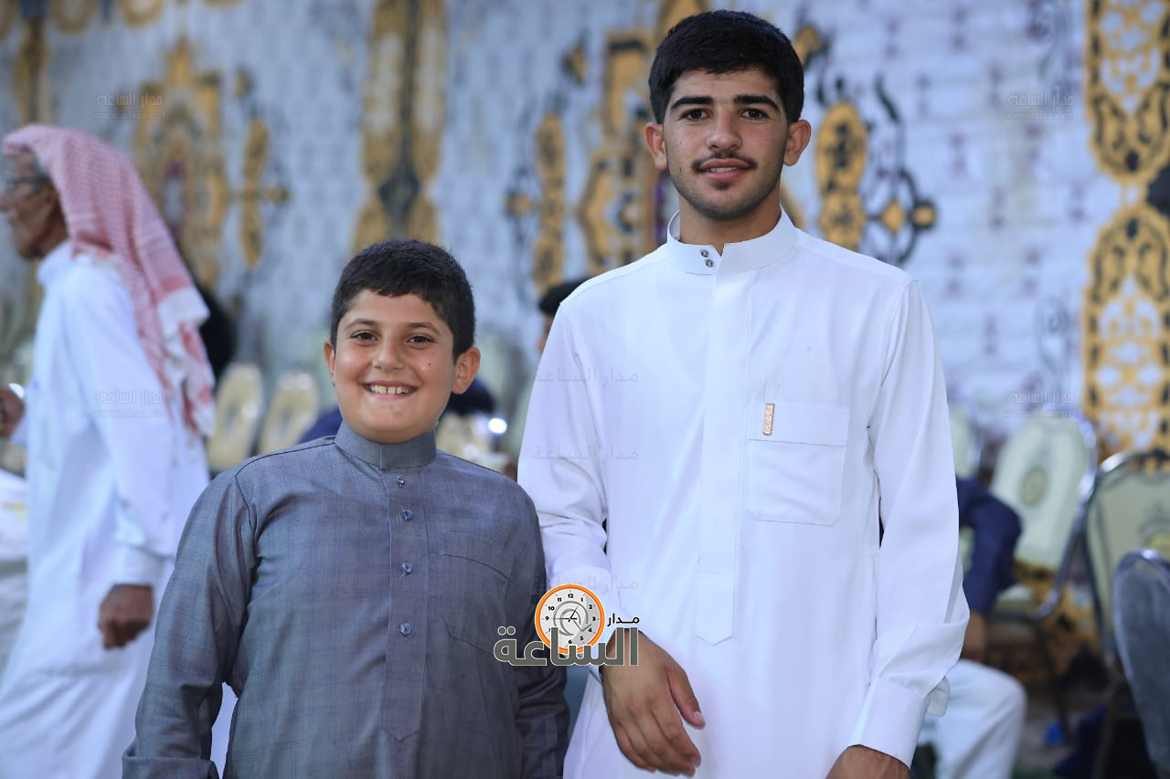 Madar Al-Saa Images 0.46591472960914226